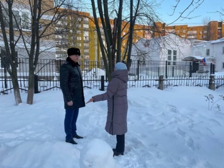 В Ярославле прокуратура взяла на контроль замену забора вокруг детского сада