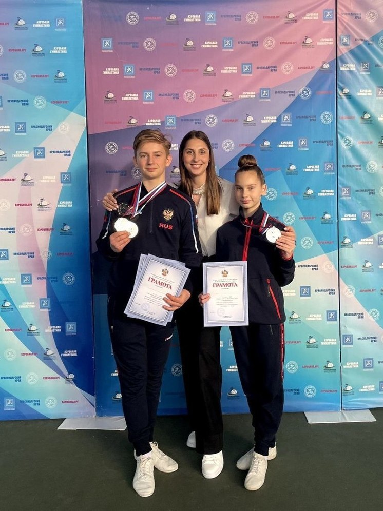 Запорожская команда по спортивной аэробике получила серебренную медаль