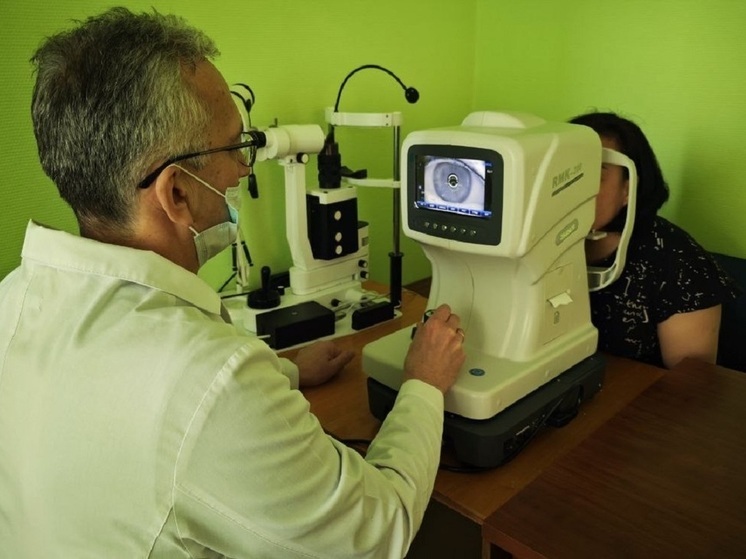 В Лабытнанги офтальмологи получили автоматический рефрактометр
