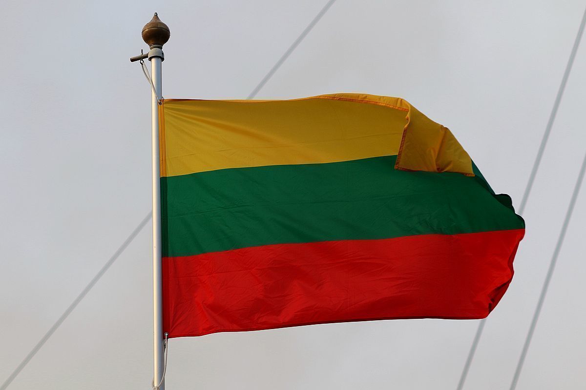 Lithuania protested to Russia because the republic's politicians were put on the wanted list