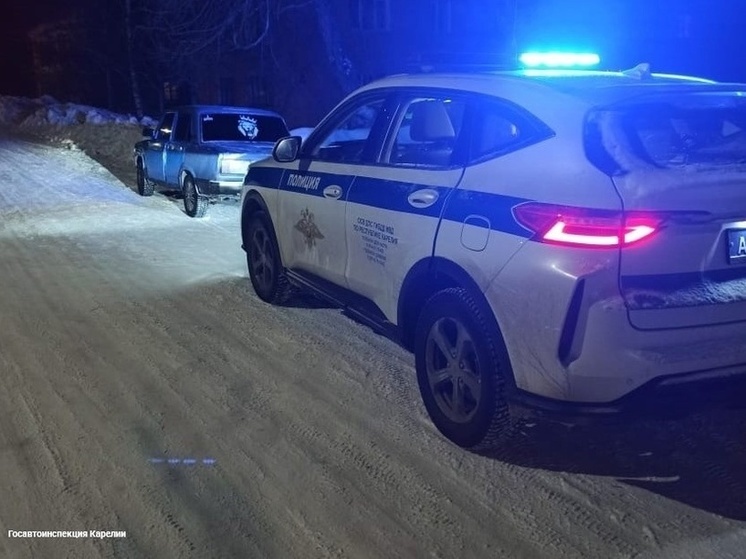 Автоинспекторы в Карелии остановили затонированный автомобиль и не ошиблись