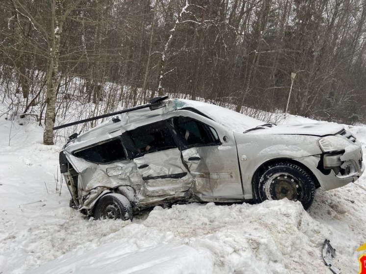 Водитель автомобиля Lada погиб в ДТП в Кингисеппском районе