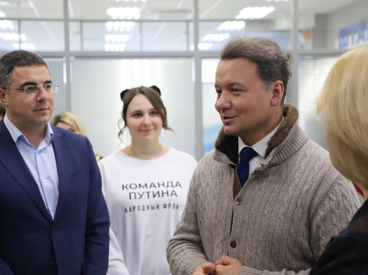 Доверенное лицо кандидата в президенты РФ Путина Олешко встретился с активистами Тулы