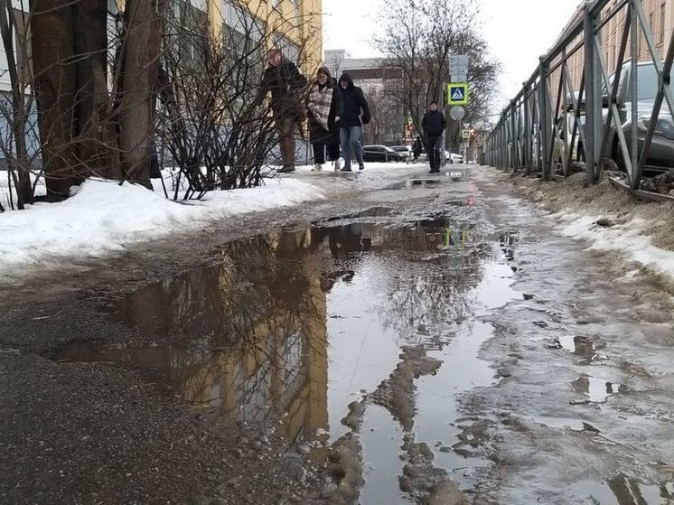 В Янтарном затопило часть променада