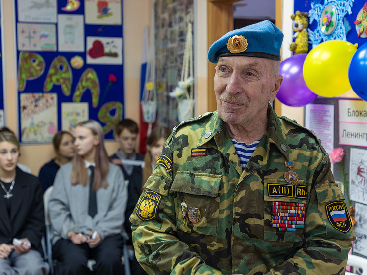 На Сахалине 35-летие вывода советских войск из Афганистана отмечают уроками мужества