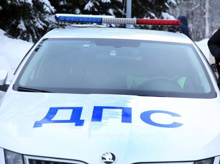 Автомобиль МЧС попал в ДТП, возвращаясь с пожара на Пушкинской площади