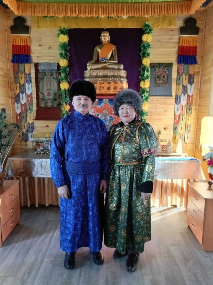Порядка 60 красивейших птиц радуют взор всех, кто желает поглазеть на крылатых красавиц