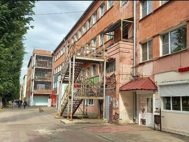 В Ярославле снесут дом с обвалившимся лестничным пролетом