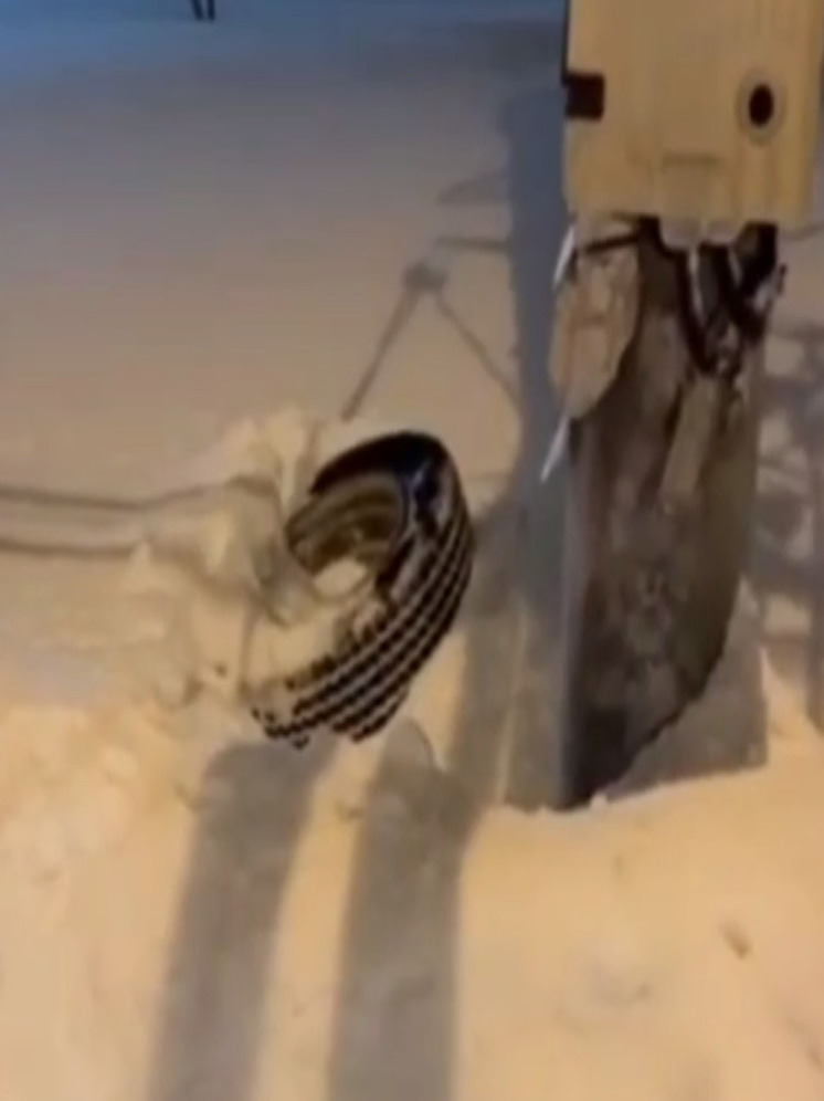 У автобуса с пассажирами в Красногорске на ходу отвалились колеса