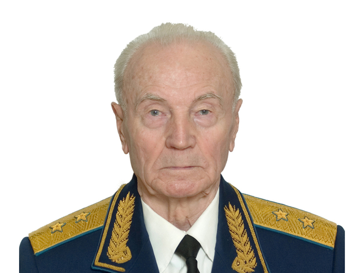 Скончался крупный советский военачальник генерал-лейтенант авиации Василий Макаров