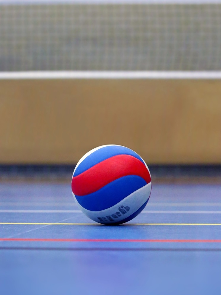 В Бердянской спортивной школе прошло соревнование по волейболу
