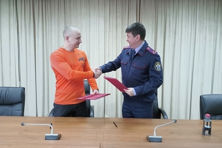Костромской СУ СК и волонтерский отряд «Лиза Алерт» подписали соглашение о взаимодействии