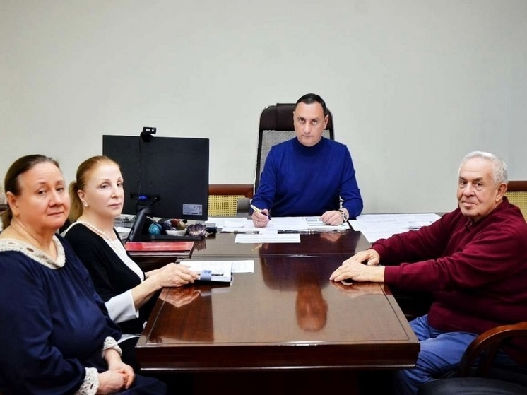 Депутат Заксобрания Кубани Виктор Тепляков встретился с жителями Центрального района Сочи