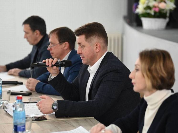 У родителей есть выбор: отправить детей в школу или оставить на дистанционном обучении.