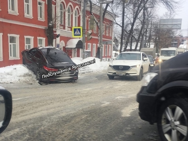 Ярославль "встал" в пробках