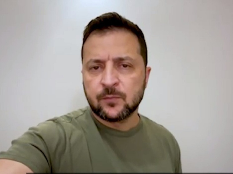 Зеленский прибыл во Францию