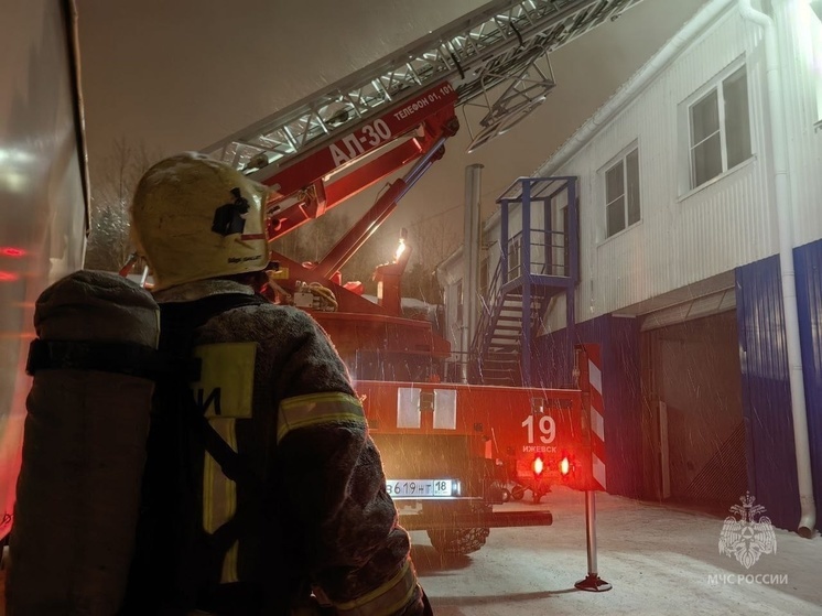 Additional forces have been deployed to extinguish the growing fire in Izhevsk