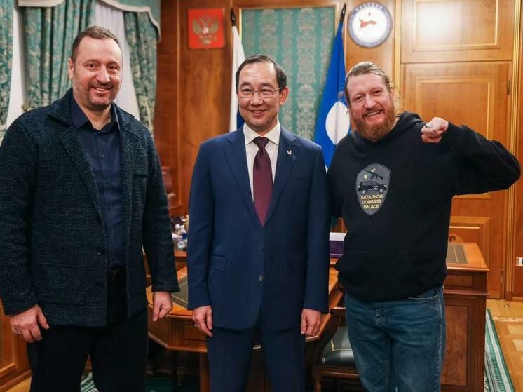 Глава Якутии встретился с известными военными корреспондентами