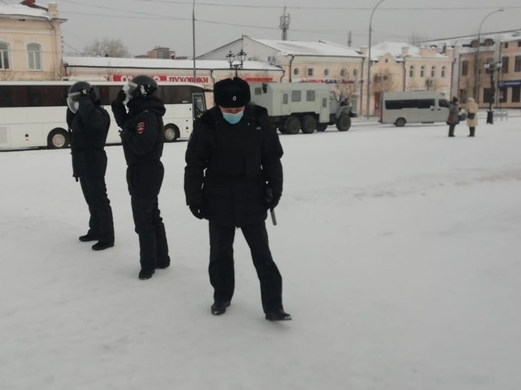 В Бурятии разыскивают девочек, сбежавших из «Центра помощи детям» - МК