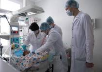У новорожденного омича диагностировали лейкоз и оперативно переправили в центр онкологии имени Н