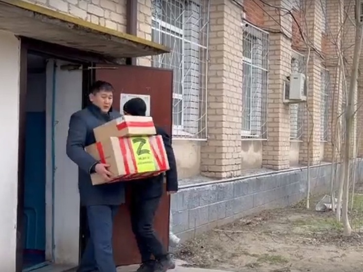 Жители Калмыкии продолжают собирать гуманитарную помощь землякам в зону СВО