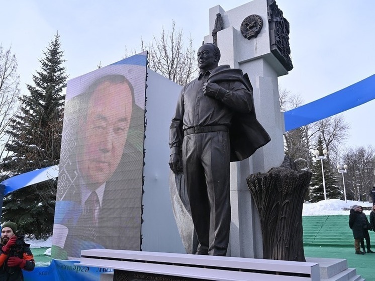 Его создал скульптор Салават Щербаков