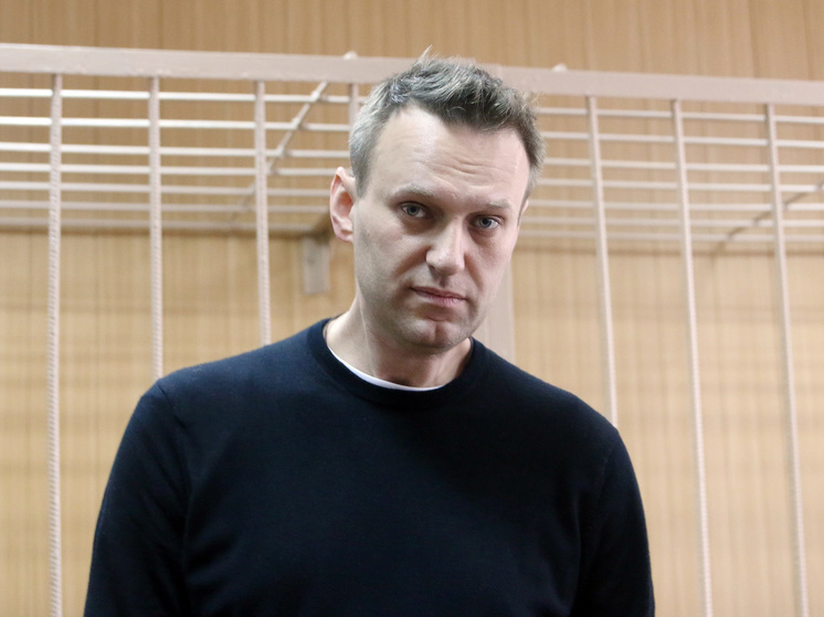 Мать Навального прибыла в колонию в Харпе и получила бумагу о его смерти