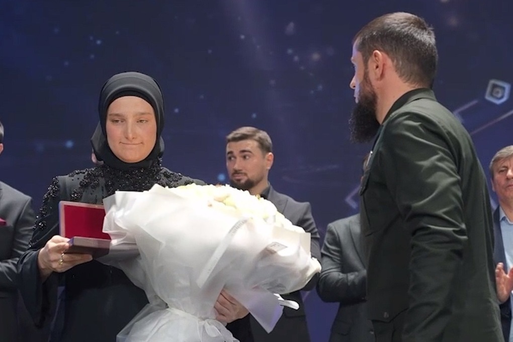 Kadyrov's daughters received awards - MK