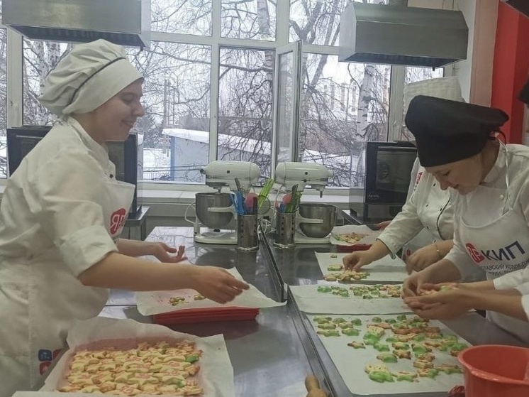 В Ярославле дети участников СВО готовят сладкие подарки к 23 февраля
