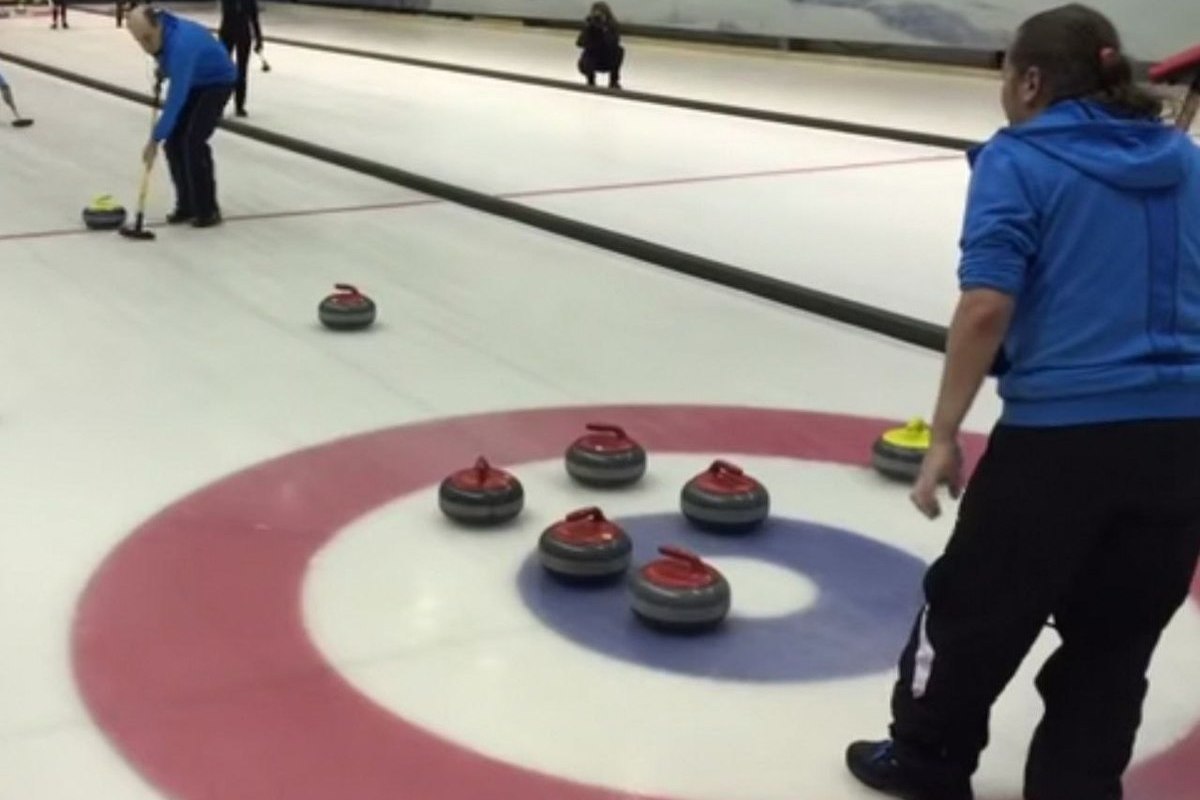 The St. Petersburg team won gold in the women's curling tournament at the Spartakiad
