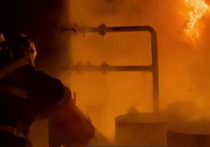 В Кемерове ликвидировано открытое горение на крупном пожаре в складских помещениях на улице Шатурской