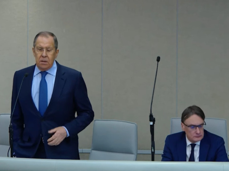 Сергей Лавров предупредил о последствиях изменения закона о Байкале