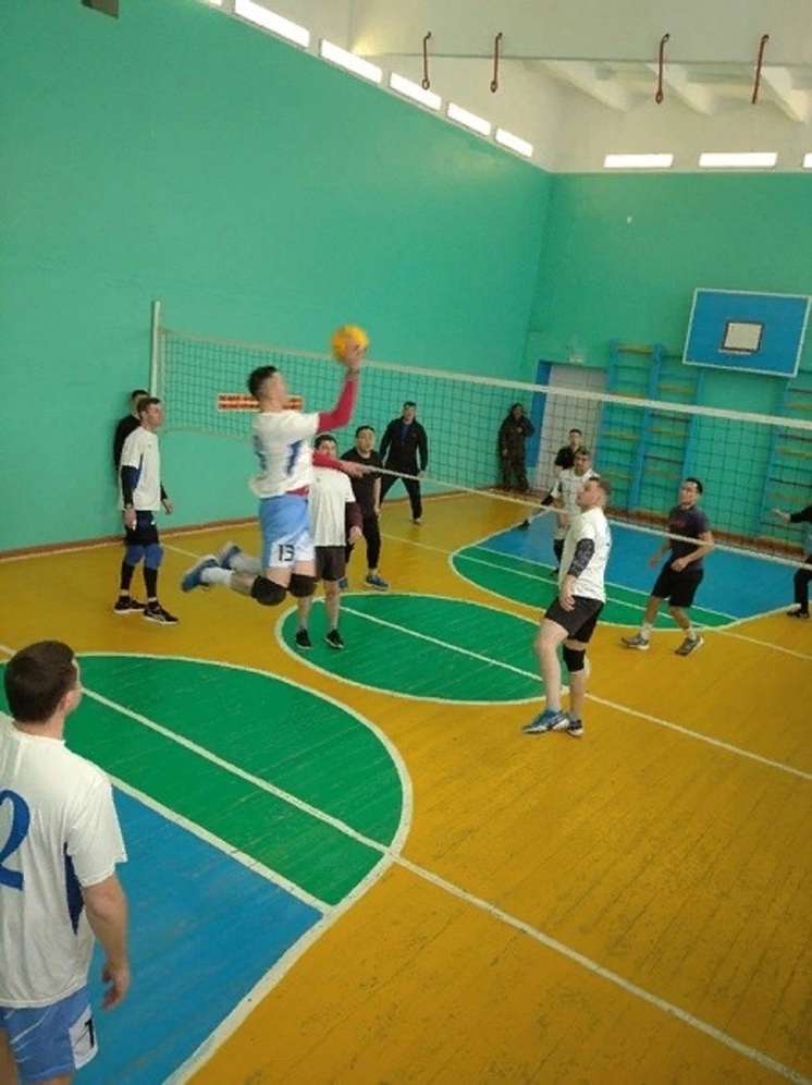 В селе Калмыкии провели турнир по волейболу