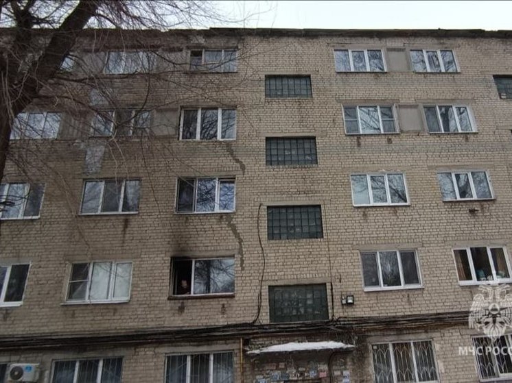 В Заводском районе жильцам общежития пришлось эвакуироваться из-за пожара