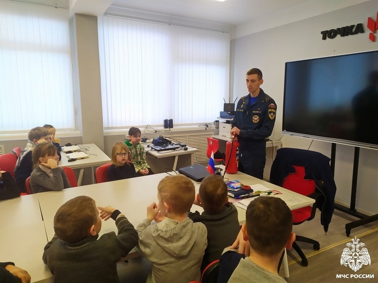Смоленские пожарные провели противопожарные беседы с Ярцевскими и Смоленскими школьниками