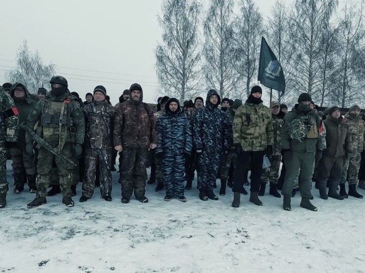 Губернатор Курской области участвовал в смотре боеготовности народной дружины