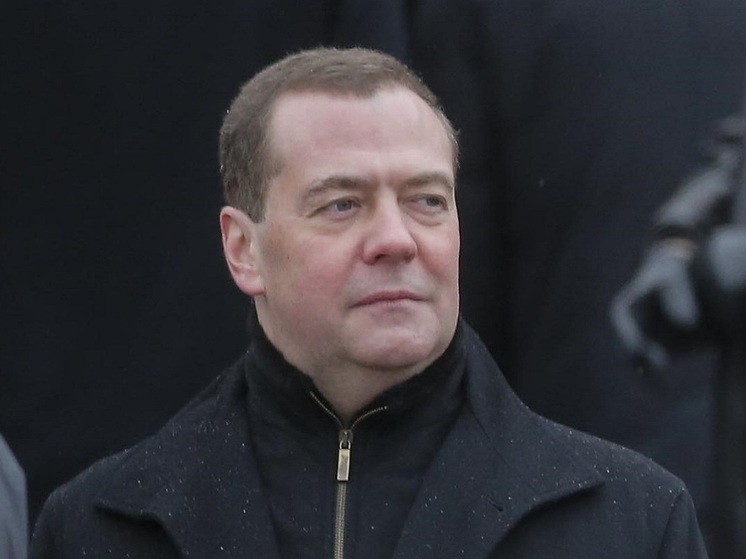 Зампред Совбеза Медведев представит президенту Путину доклад с идеями по улучшению хода СВО