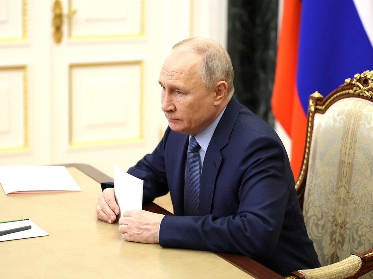 Путин поручил заняться увеличением реальных доходов граждан