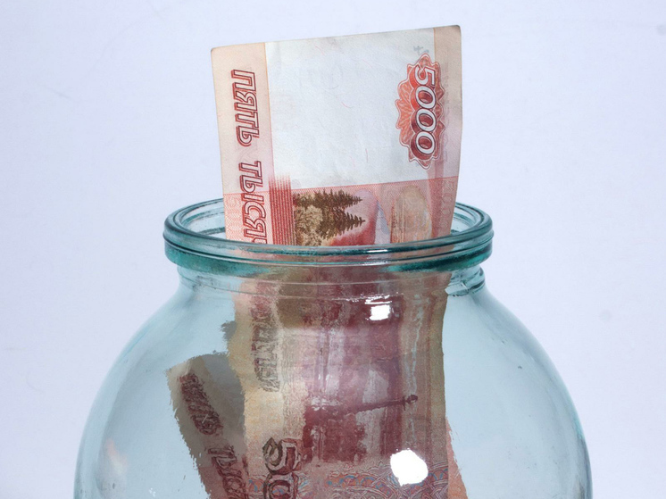 Более половины россиян решили делать сбережения  самостоятельно