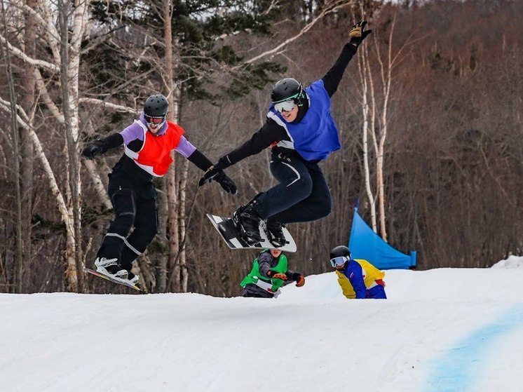 На Сахалине определили чемпионов России по сноуборду среди глухих