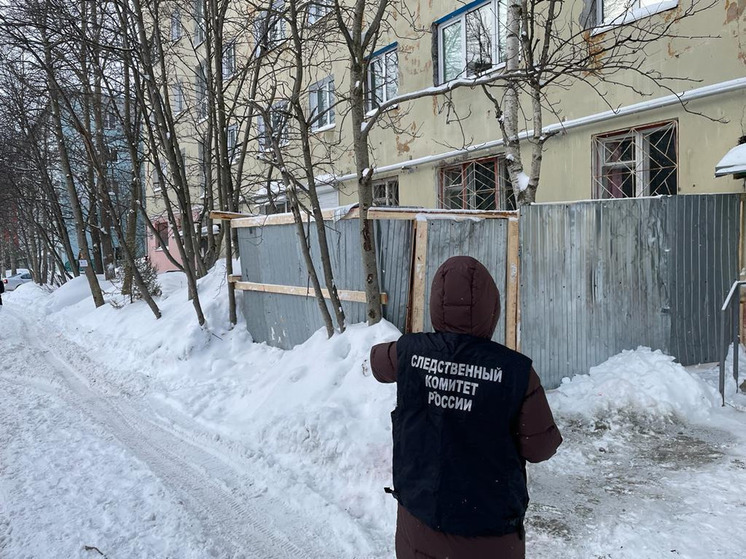 В Кандалакше возбудили уголовное дело по факту падения рабочего с крыши