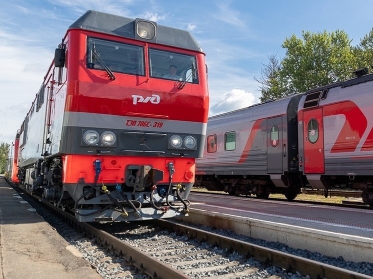 Расписание пригородных поездов в Псковской области изменится в праздники