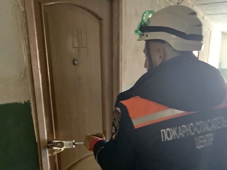 Пензенец звал на помощь из запертой квартиры