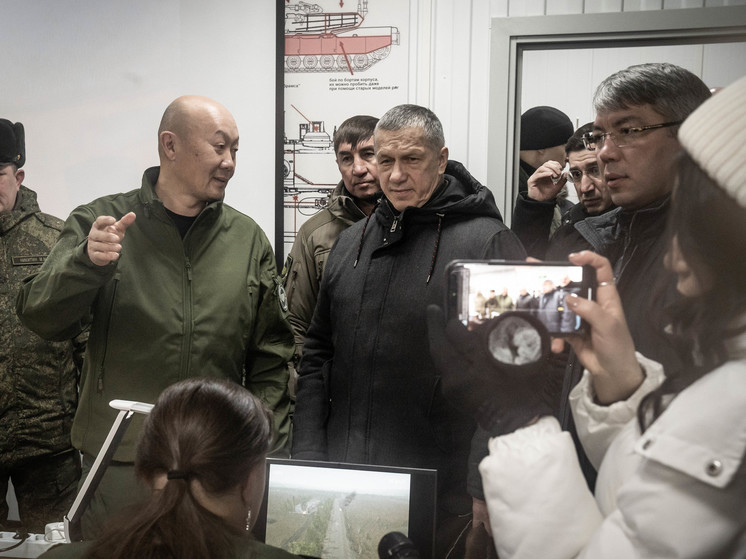 Юрий Трутнев посетил в Бурятии центр подготовки операторов БПЛА