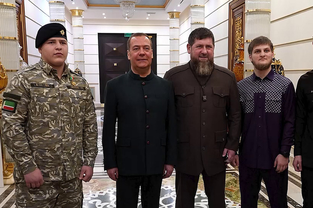 Adam Kadyrov chose one award for his meeting with Medvedev