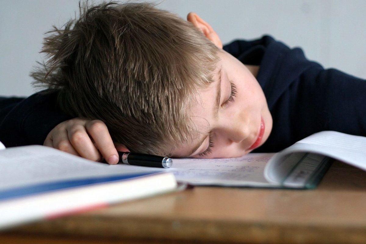 Как помочь ребенку справиться с накопленной усталостью