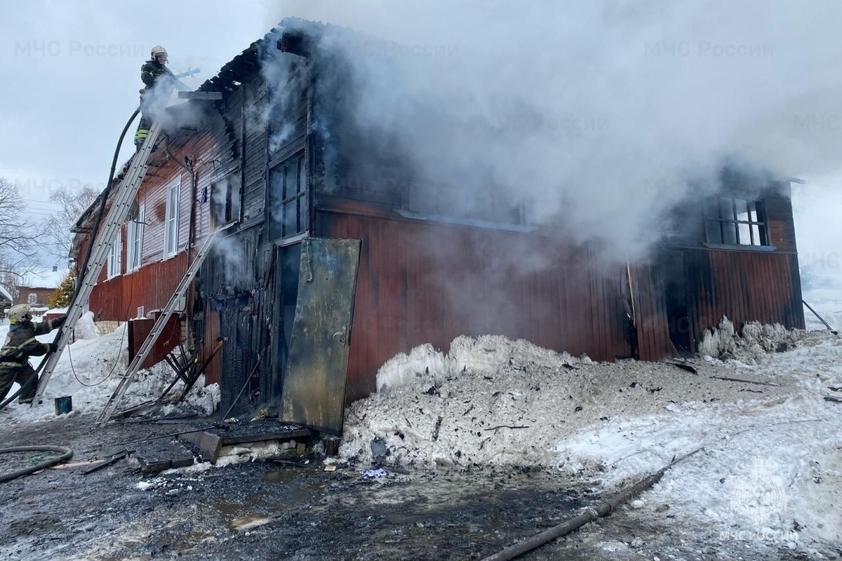 Костромские пожары: 42-летняя женщина отравилась угарным газом