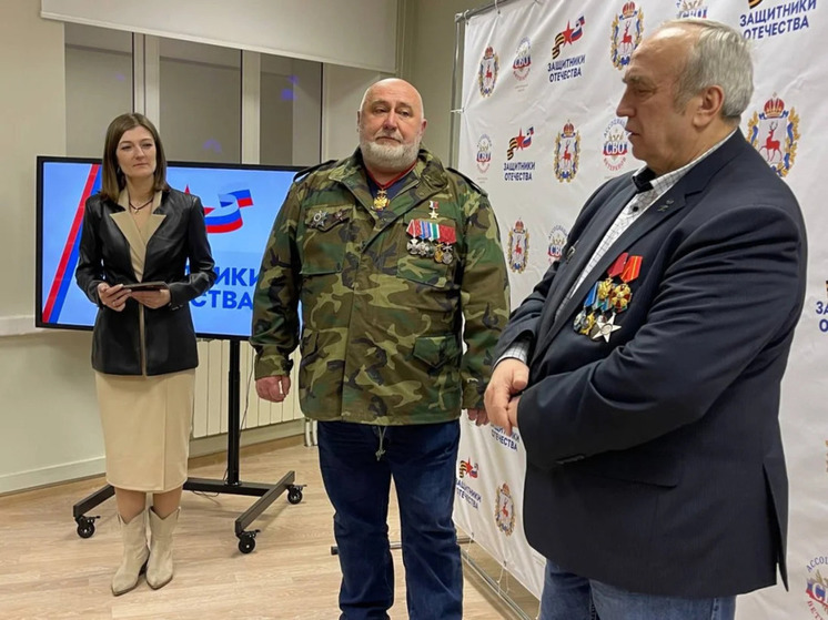 Нижегородцам-бойцам ЧВК «Вагнер» вручили удостоверения ветеранов боевых действий