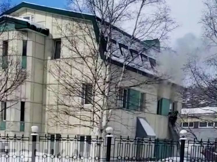 В Южно-Сахалинске произошел пожар в номере гостиницы «Юбилейная»