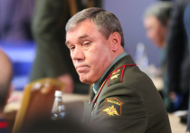Начальник Генштаба ВС РФ Валерий Герасимов сегодня прибыл в командный пункт группировки войск «Центр» в зоне проведения специальной военной операции